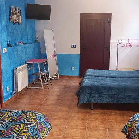 Hostal A La Sombra Del Laurel-2