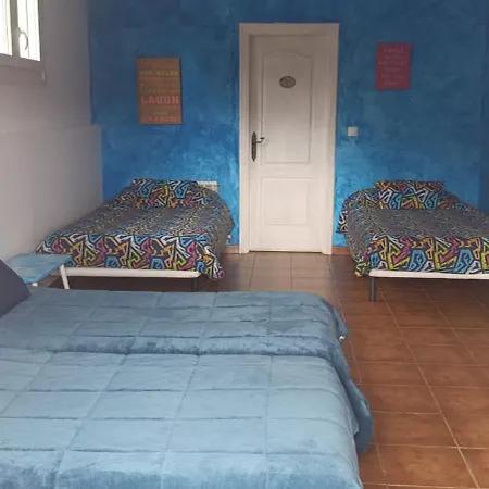 Hostal A La Sombra Del Laurel-3