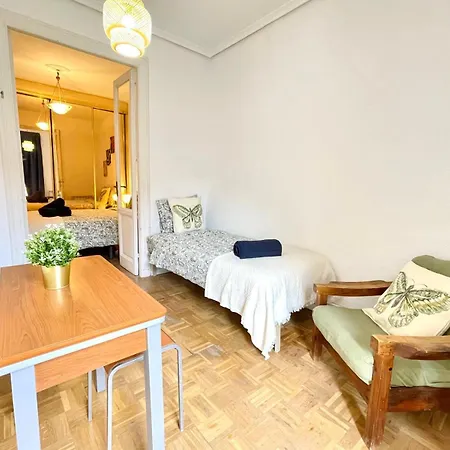 Centric Rooms Madera Gran Via-2
