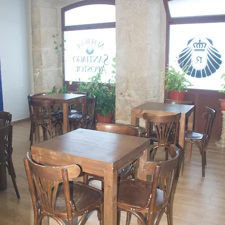 Albergue Parroquial Santiago Apostol de Redondela-3