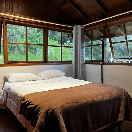 Nômades Riverside - Adventure Hostels&Coworking-3
