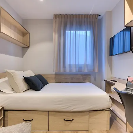 Livensa Living Salamanca Parking Free-3
