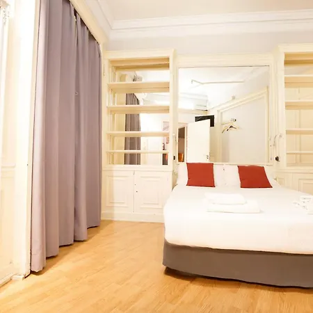 Wow Hostel Barcelona-2