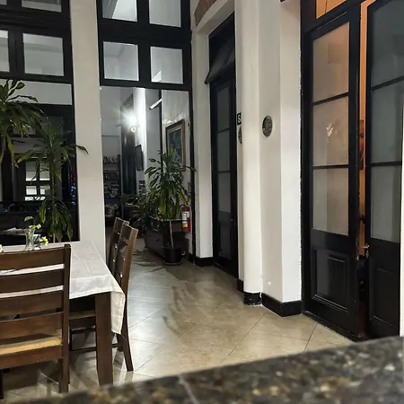 Montevideo Chic Hostel-3
