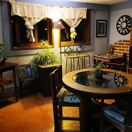 Casa 4 Estaciones Bed&Breakfast-3