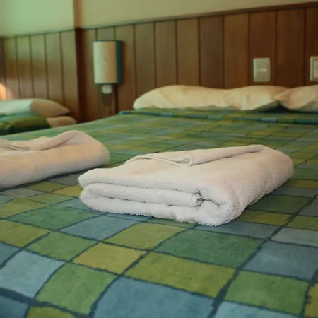 Marcopolo Inn Hostel Bariloche (Adults Only)-2