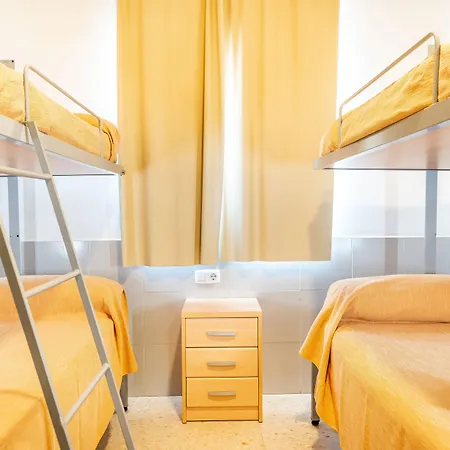 Albergue Inturjoven Malaga-2