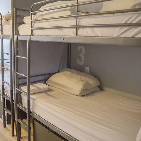 The Local Ny Hostel-3
