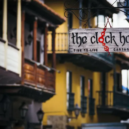 The Clock Hostel & Suites-2