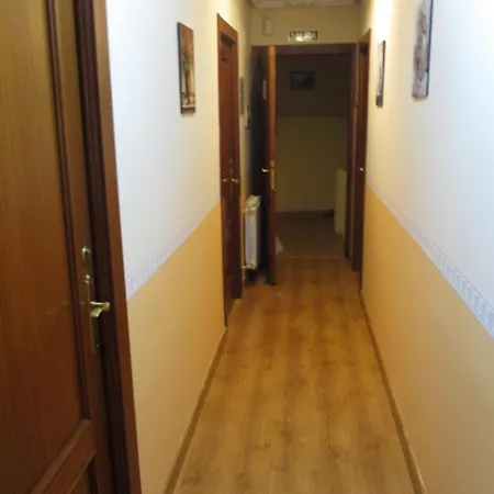 Hostal Becares-2