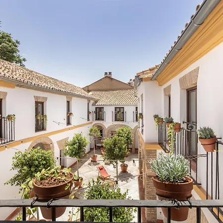 Líbere Córdoba Patio Santa Marta-3