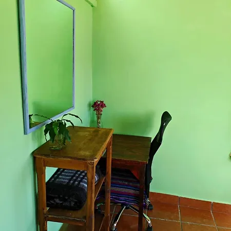 Hostal La Isla-2