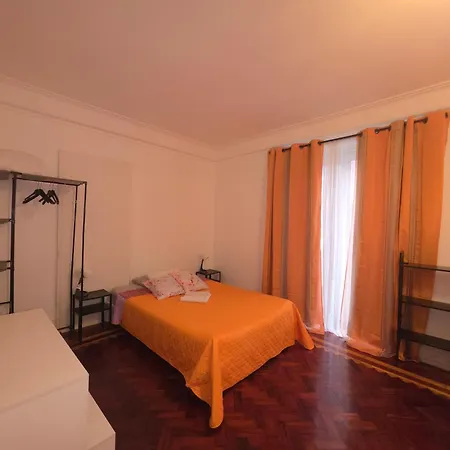 Mini Hostel In Lisbon-3