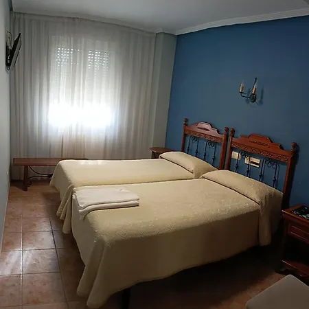 Hostal Pineda-2