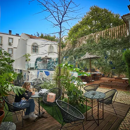 Secret Patio Lisbon-3