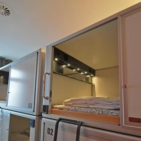 Heart Of Gold Hostel & Capsules Berlin-3