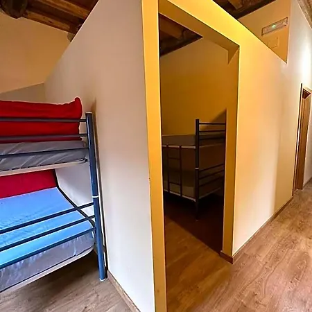 Albergue de peregrinos Compostela-2