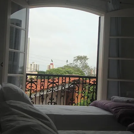 Black Hotel-2