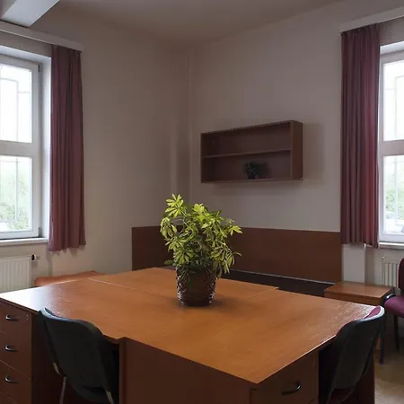 Roosevelt Hostel-3