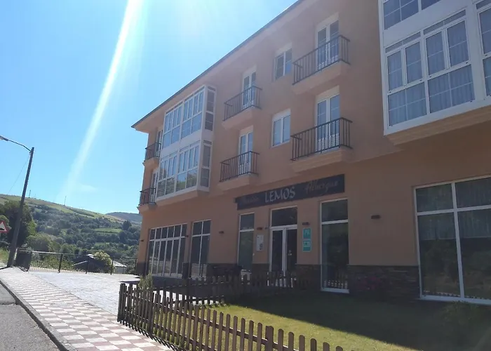 Pension-Albergue Lemos