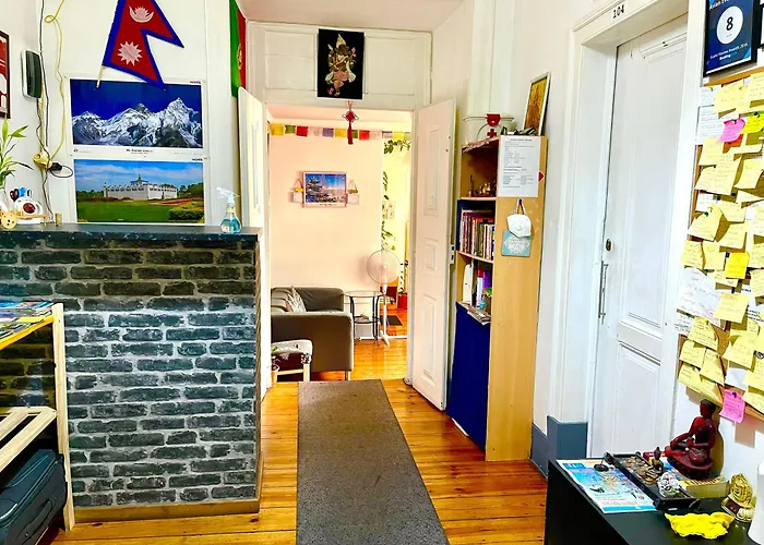 Asian Everest House Lisboa