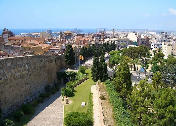 Albergue Residencia Alclausell Tarragona