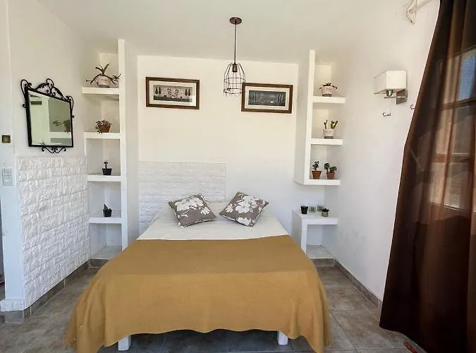 Casa Alvarado Hostel Salta