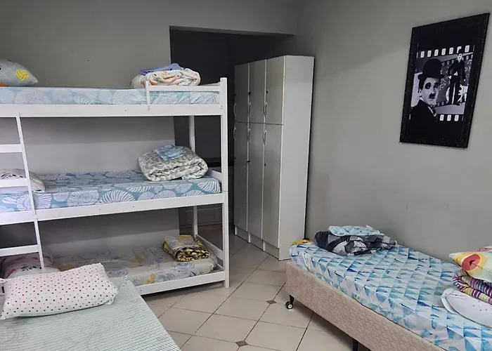 Theora Hostel Casa Laranja Blumenau