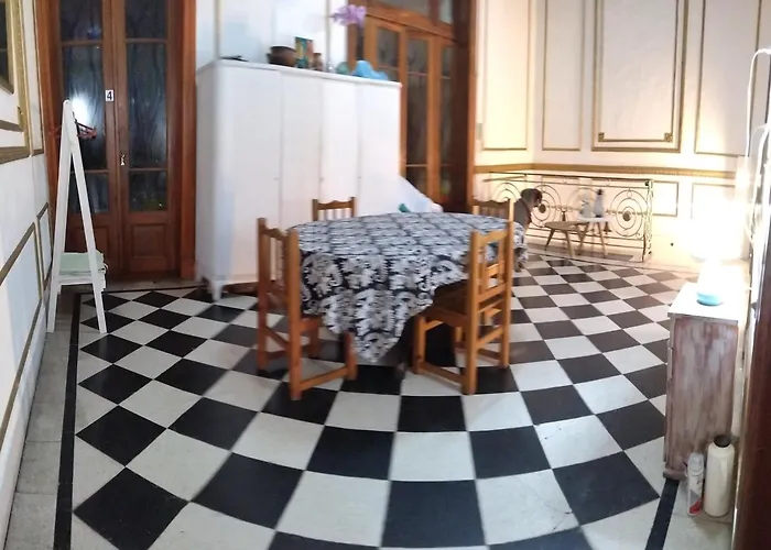 Dante y compañía Albergue Ciudad Autónoma de Ciudad Autónoma de Buenos Aires