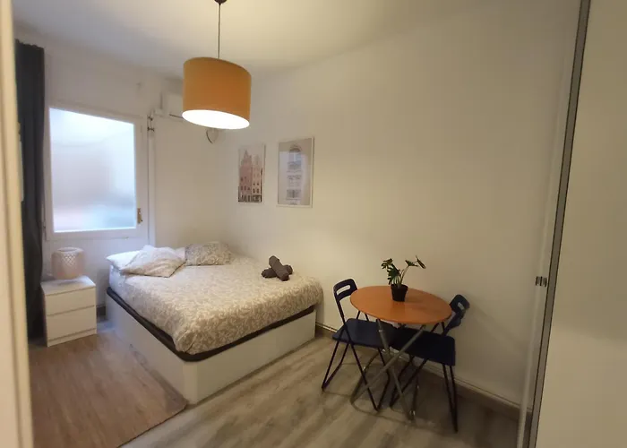 Private Rooms On Tamarit Street Barcelona
