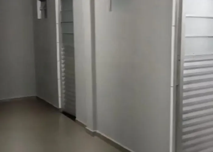 Vila Foz HOSTEL AP8 Apartamento completo de casal com ar condicionado, garagem fechada e lavanderia, Temos Uber e guia turístico para indicar, nosso apartamento é o melhor custo benefício de Foz do Iguaçu