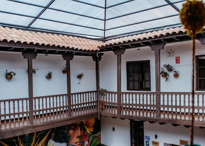 Black Llama Hostel Cuzco