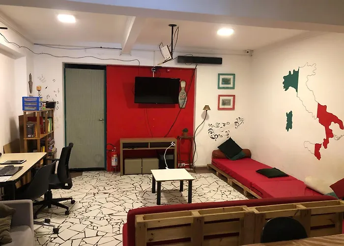 Hostel Calabria Na Vila Madalena Junto A Alegria Da Vila São Paulo