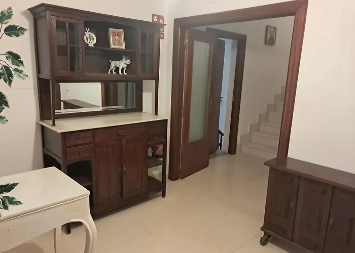 ALBERGUE CASA ARQUEÑA sólo peregrinos con credenciales Los Arcos