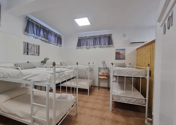 Albergue EL CASTILLO Sarria