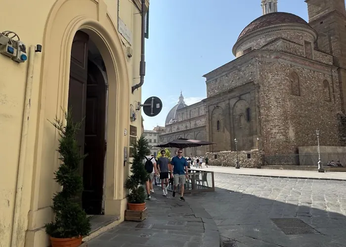 AlbergueEmerald Palace