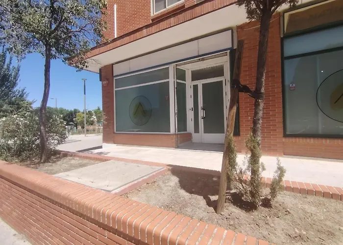 Alexa Host Vallecas Madrid