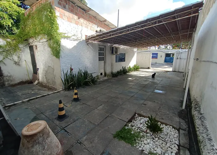 Casa Jota Quarto Com Cama De Casal E Ar Wc Compartilhado Recife