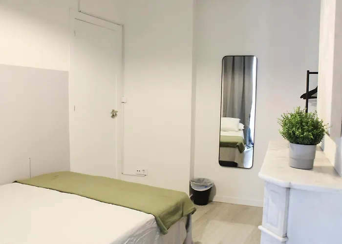 Matute Street, Private Rooms Madrid