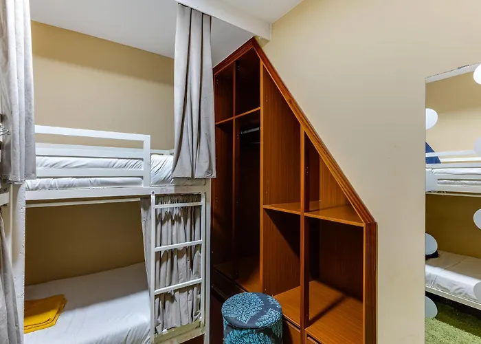 Garden In Town Hostel OOporto