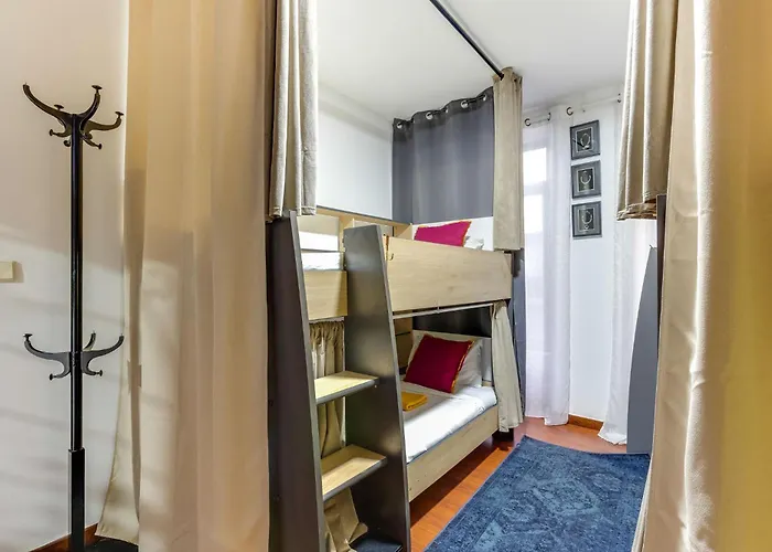 Garden In Town Hostel OOporto