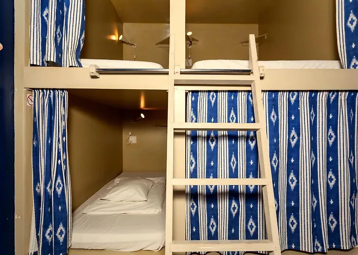 Supernova Hostel OOporto