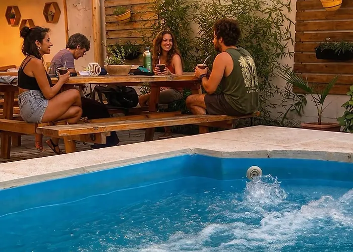 Mora Hostel Mendoza