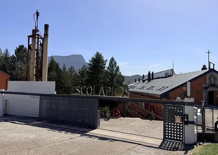 Residencia Albergue Jaca