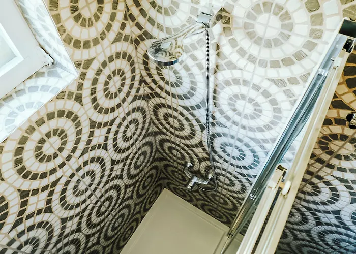 Help Yourself Hostels - Restelo Lisboa