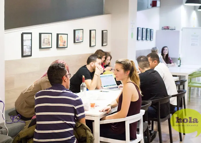 Hola Hostal Eixample Barcelona